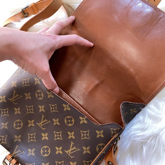 Authentic vintage Louis Vuitton monogram Cartouchiere GM - Picture 11 of 13